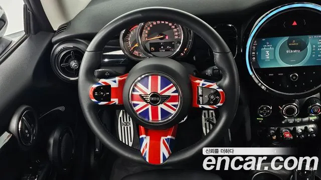 Mini Cooper 2021 thumb 6