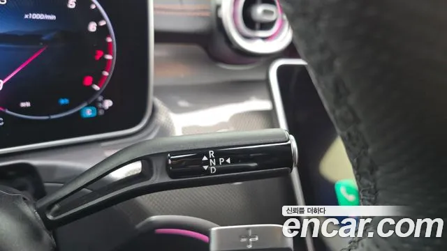 Mercedes-Benz C-Class 2025 thumb 9