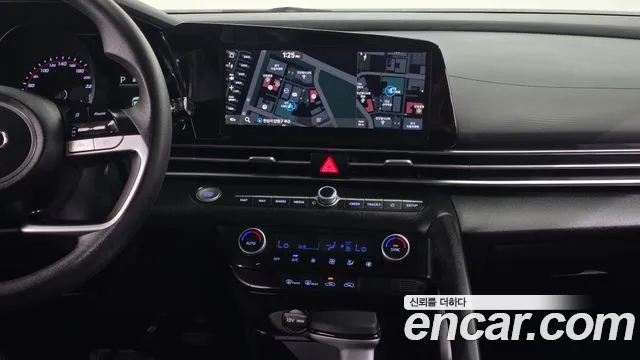 Hyundai Elantra 2022 thumb 12