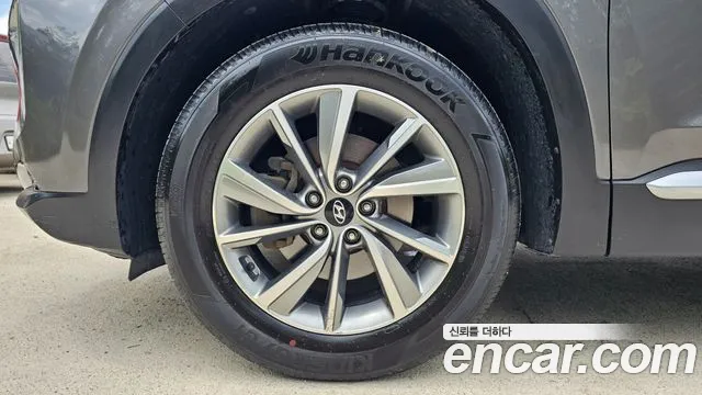 Hyundai Santa Fe 2019 thumb 5