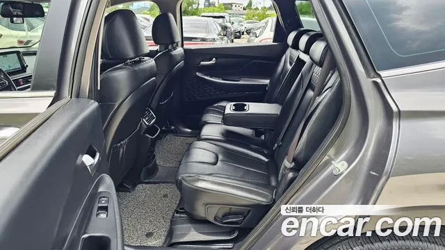Hyundai Santa Fe 2019 thumb 3