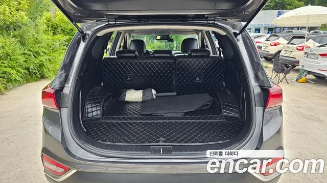 Hyundai Santa Fe 2019 thumb 10