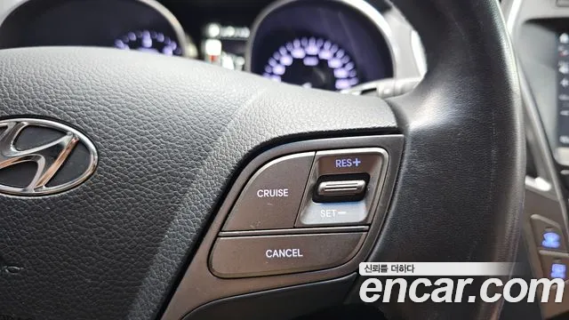 Hyundai Santafe 2016 thumb 8