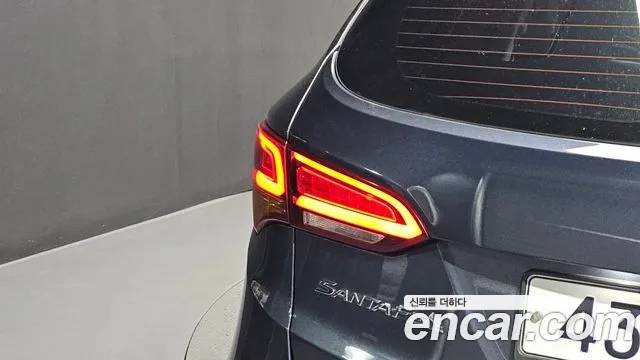 Hyundai Santafe 2016 thumb 7