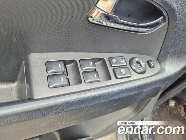 Kia Sportage 2012 thumb 2
