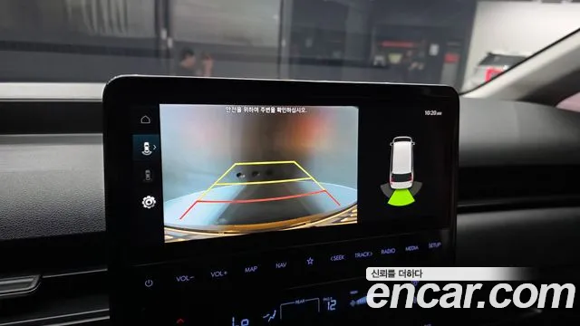Hyundai Staria 2021 thumb 5