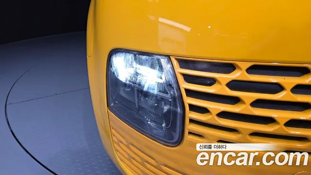 Hyundai Staria 2021 thumb 10
