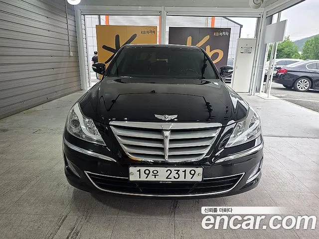 Hyundai Genesis 2013 thumb 12