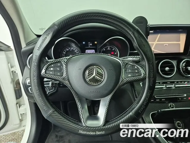 Mercedes-Benz C-Class 2015 thumb 2