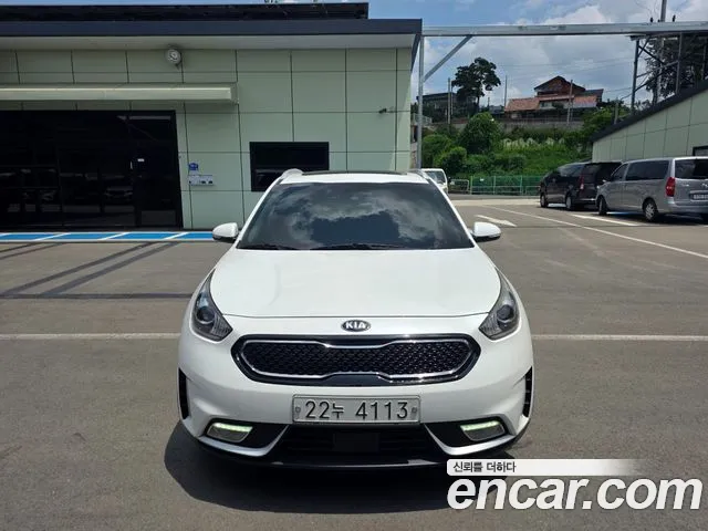 Kia Niro 2018 thumb 2