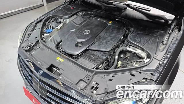 Mercedes-Benz S-Class 2019 thumb 7