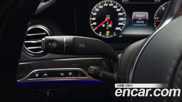 Mercedes-Benz S-Class 2019 thumb 3