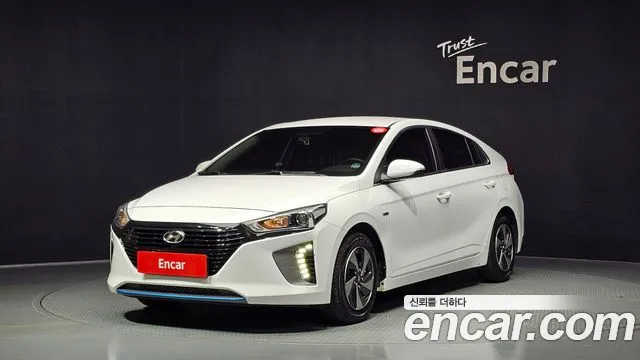 Hyundai Ioniq Hybrid 2016 thumb 10