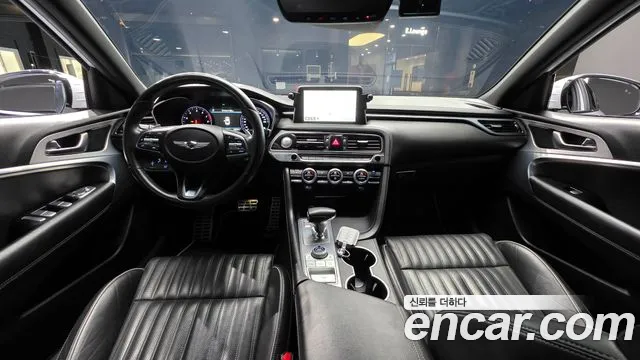 Genesis G70 2019 thumb 2