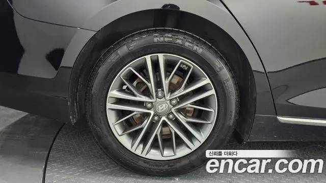 Hyundai Grandeur 2018 thumb 9