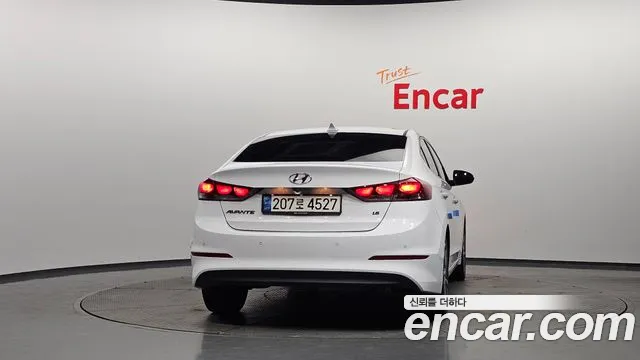 Hyundai Avante 2017 thumb 4