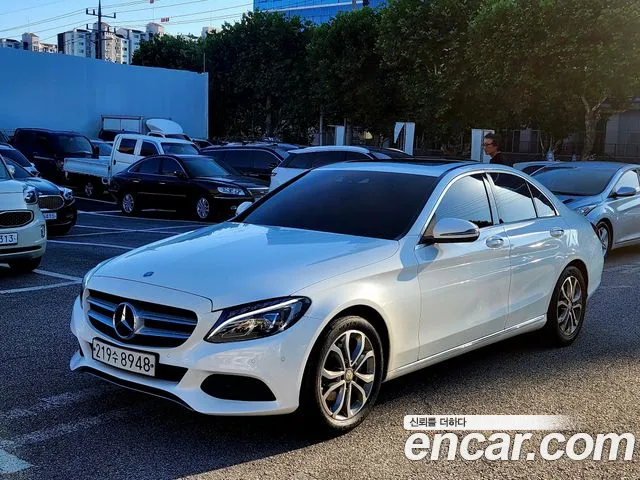 Mercedes-Benz C-Class 2016 thumb 12