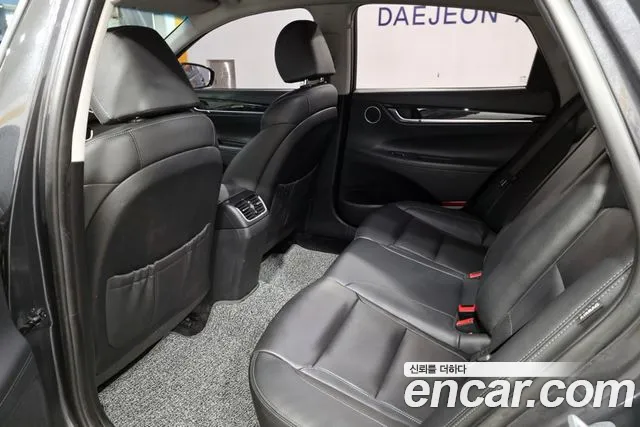 Hyundai Grandeur 2017 thumb 4