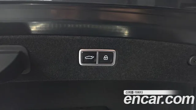 Genesis G90 2024 thumb 11