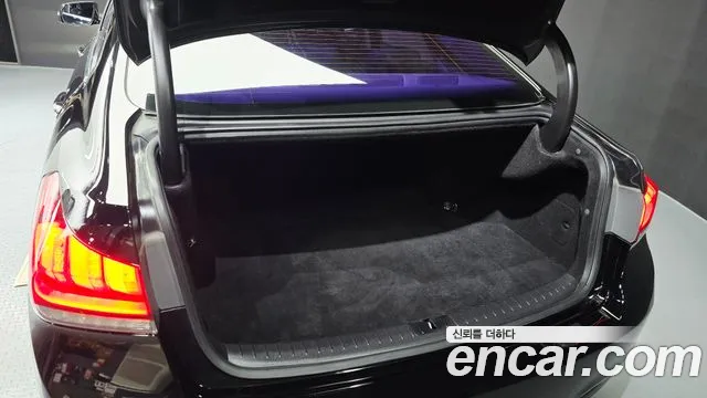 Hyundai Genesis 2016 thumb 6