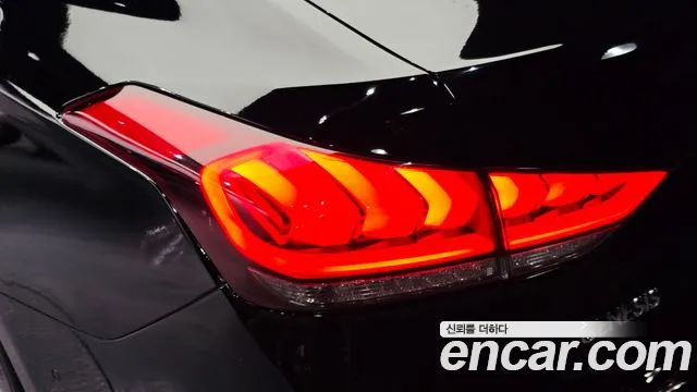 Hyundai Genesis 2016 thumb 8