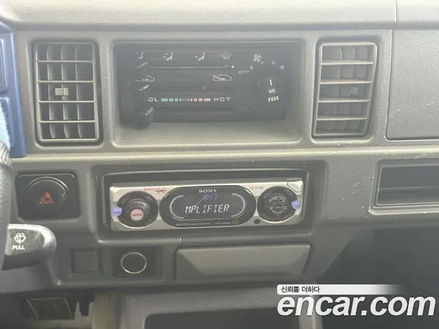 Chevrolet Damas 2017 thumb 12