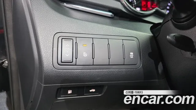 Kia K7 2010 thumb 8