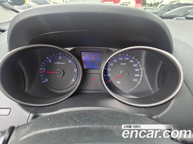 Hyundai Tucson 2010 thumb 8