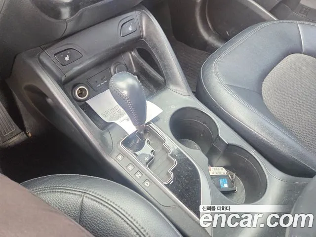 Hyundai Tucson 2010 thumb 10