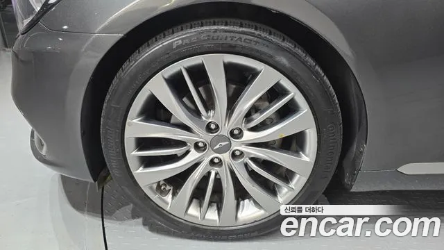 Genesis G80 2017 thumb 9