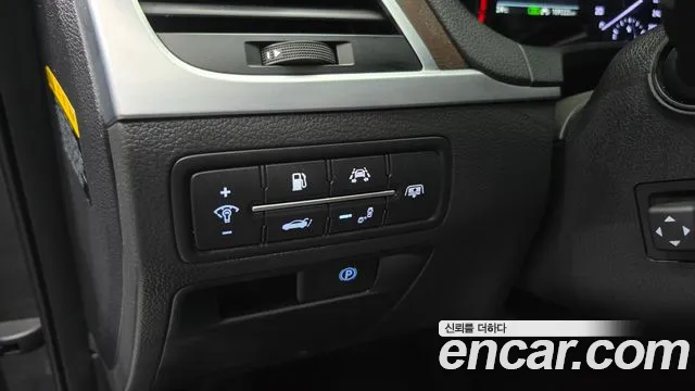 Genesis G80 2017 thumb 7