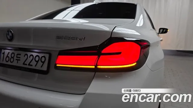 BMW 5 серии 2021 thumb 12