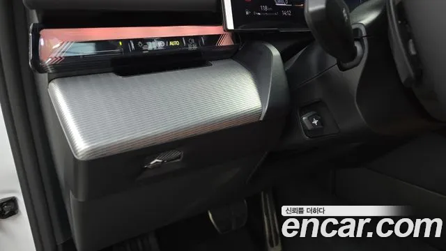 BMW 5 серии 2025 thumb 7
