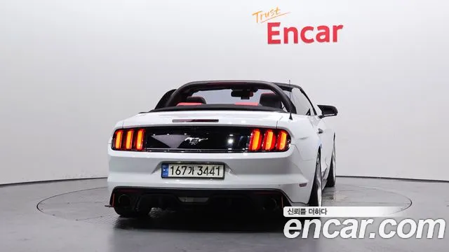 Ford Mustang 2015 thumb 6