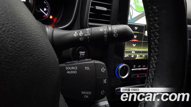 Renault QM6 2017 thumb 11