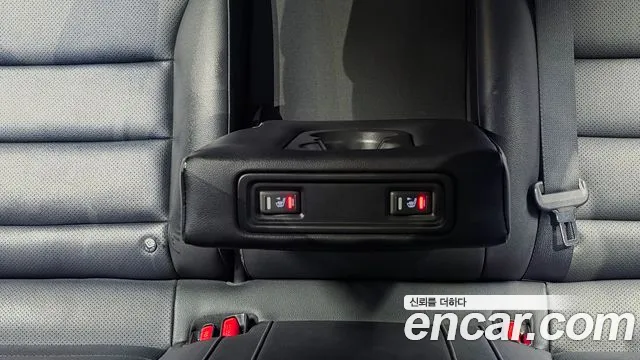 Renault QM6 2017 thumb 8