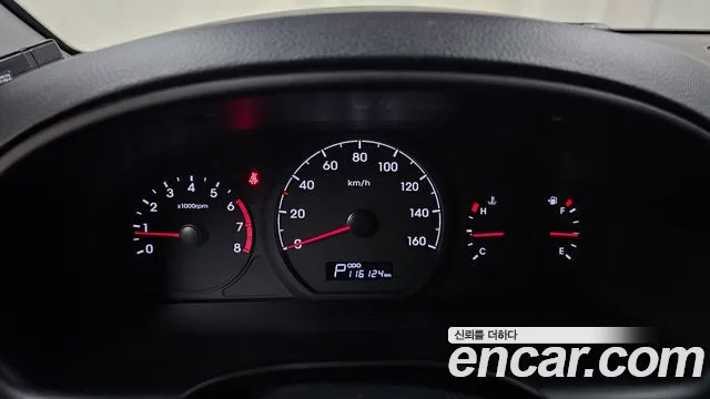 Hyundai Staria 2018 thumb 8