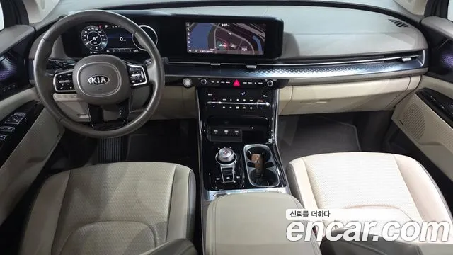 Kia Carnival 2021 thumb 7