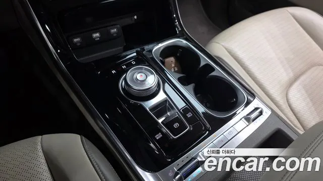Kia Carnival 2021 thumb 9