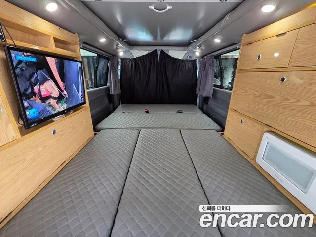 Hyundai Staria 2020 thumb 8