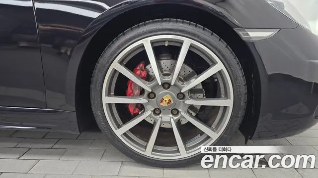 Porsche 718 Boxster 2017 thumb 6