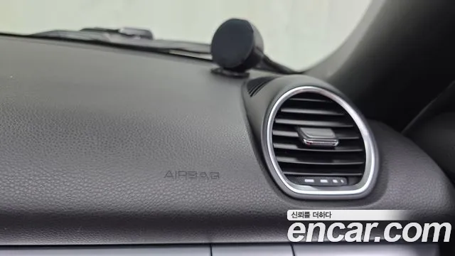 Porsche 718 Boxster 2017 thumb 10