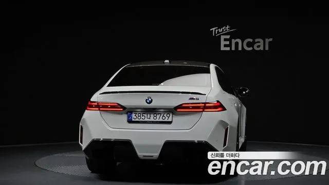 BMW M5 2025 thumb 6