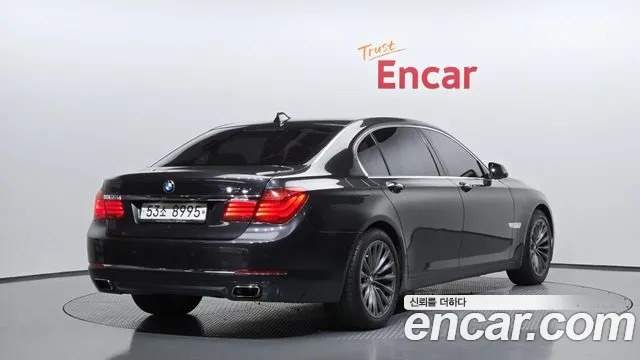 BMW 7 серии 2012 thumb 3