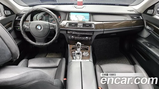 BMW 7 серии 2012 thumb 6