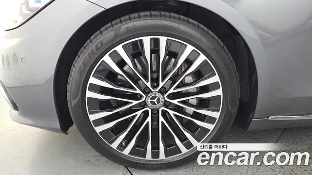 Mercedes-Benz S-Class 2021 thumb 12