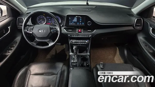 Hyundai Grandeur 2016 thumb 2