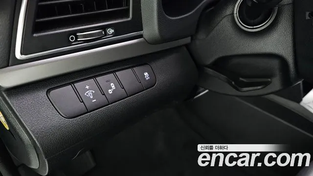 Hyundai AD 2018 thumb 4