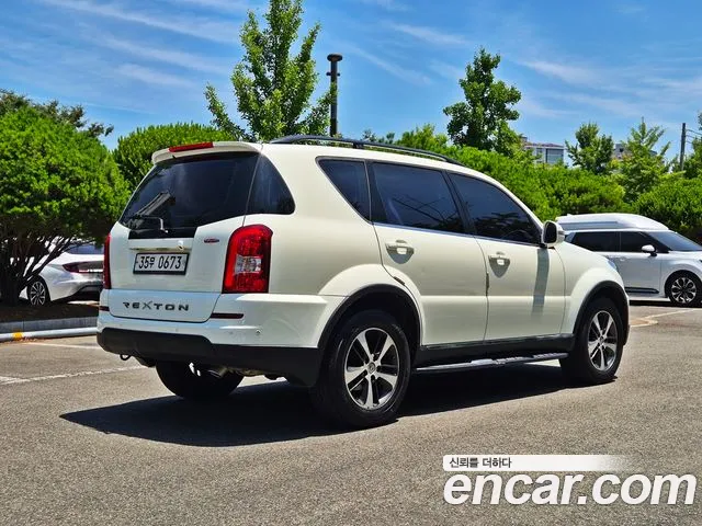 KGM Rexton 2015 thumb 6