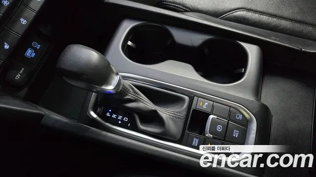 Hyundai Santa Fe 2018 thumb 11